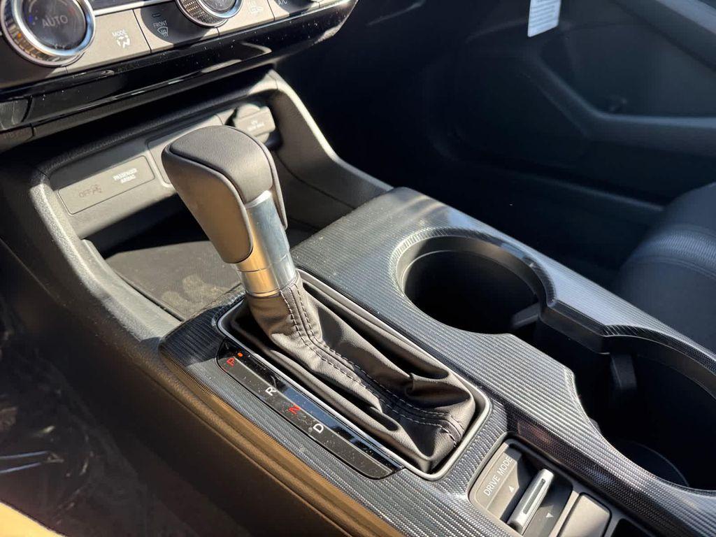 new 2026 Honda Civic Hybrid car, priced at $31,690