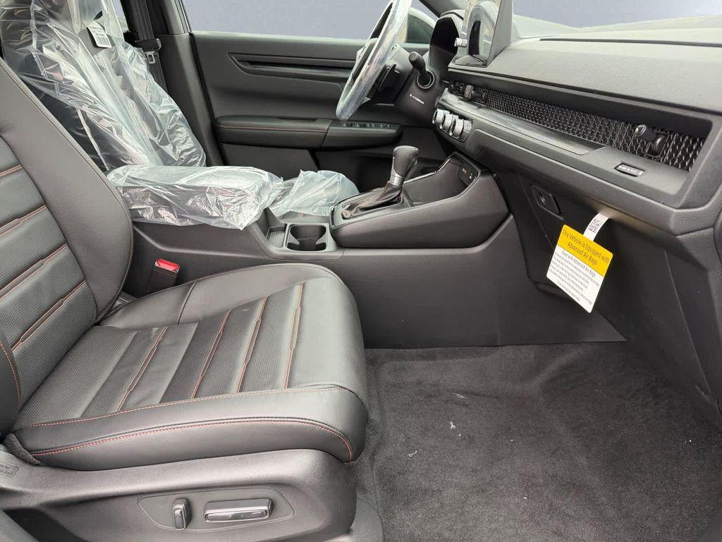 new 2026 Honda CR-V Hybrid car, priced at $41,675