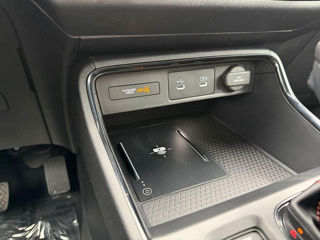 new 2026 Honda CR-V Hybrid car, priced at $41,675