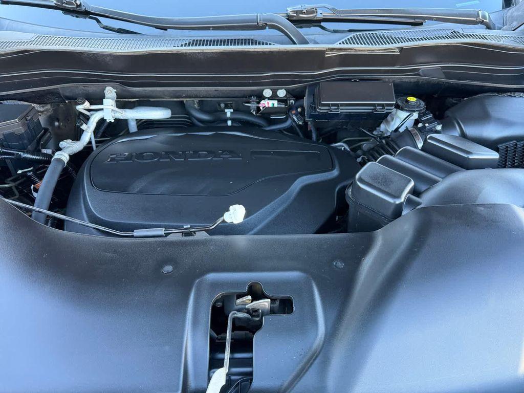 used 2021 Honda Pilot car, priced at $25,768