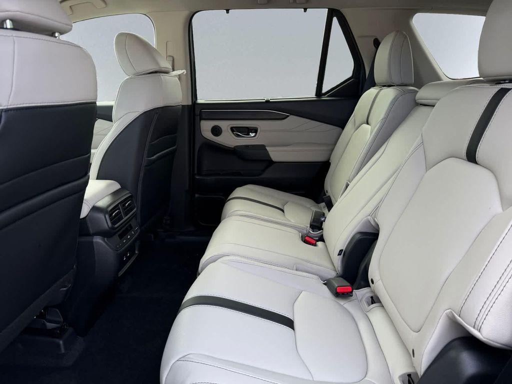 new 2026 Honda Pilot car, priced at $53,790