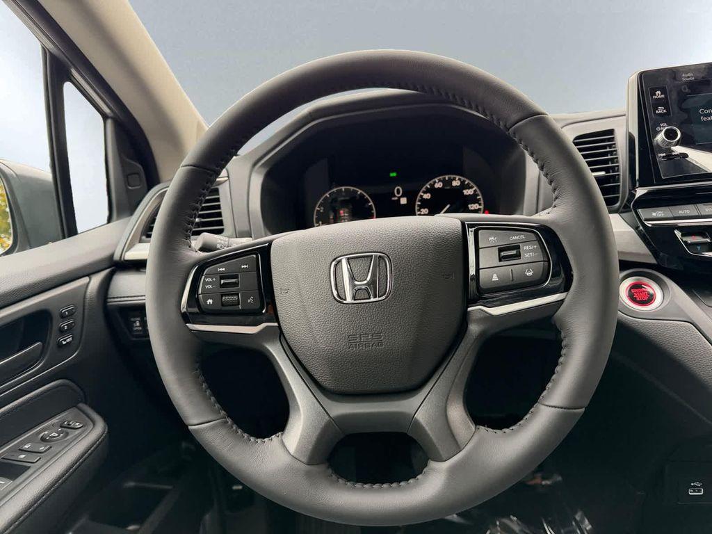 new 2026 Honda Odyssey car, priced at $44,745
