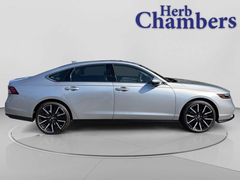 new 2025 Honda Accord Hybrid car, priced at $40,450