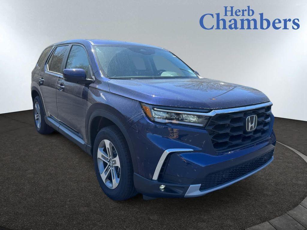 new 2025 Honda Pilot car, priced at $47,095