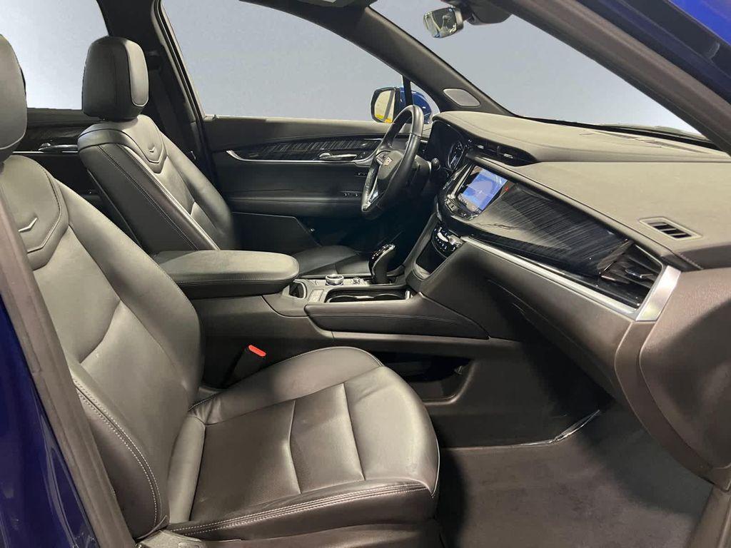 used 2024 Cadillac XT6 car, priced at $42,467
