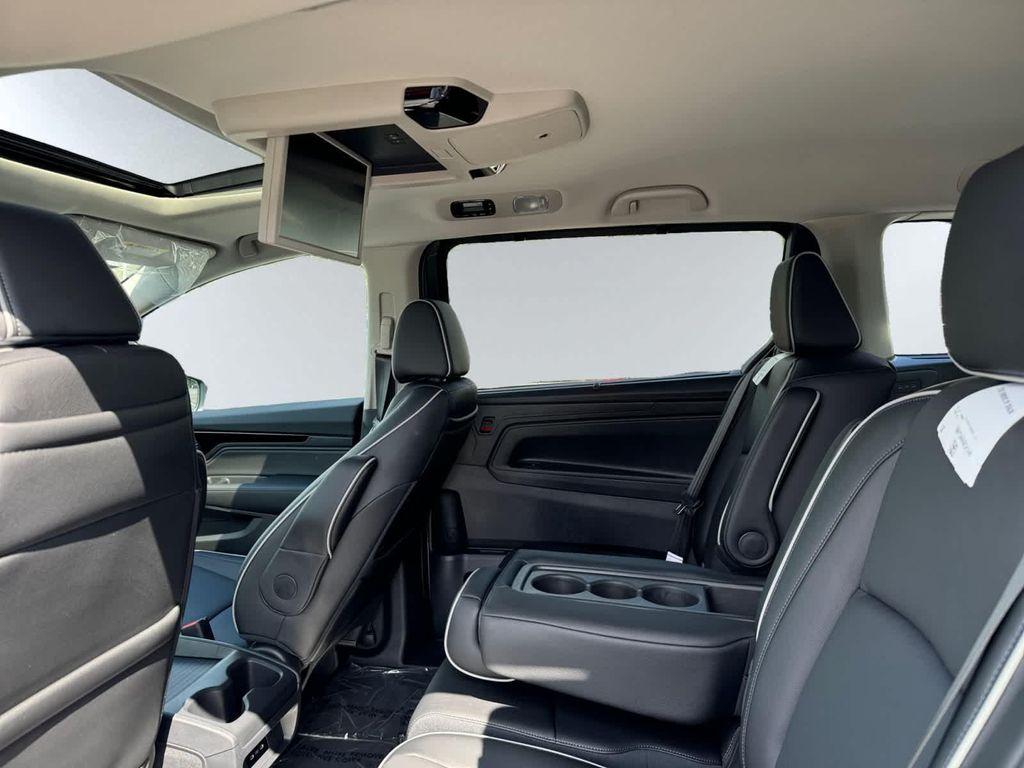 new 2026 Honda Odyssey car, priced at $48,990