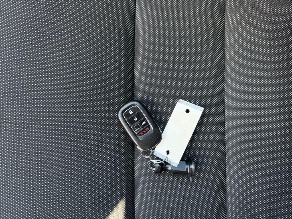 used 2025 Honda CR-V car, priced at $32,968