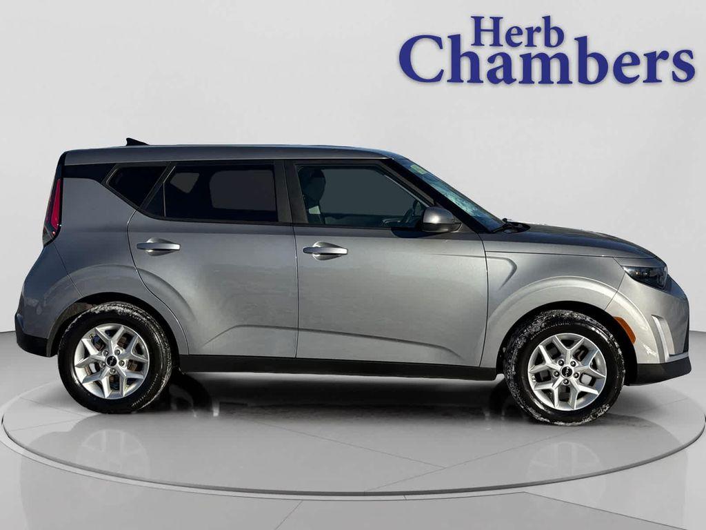 used 2024 Kia Soul car, priced at $16,467