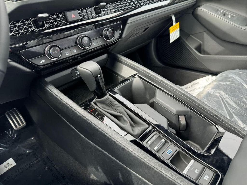 new 2025 Honda Accord Hybrid car, priced at $35,305