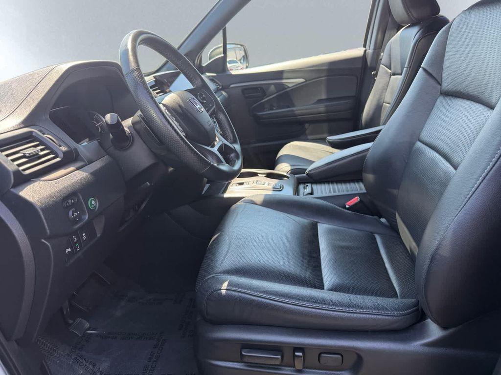 used 2023 Honda Passport car, priced at $33,467