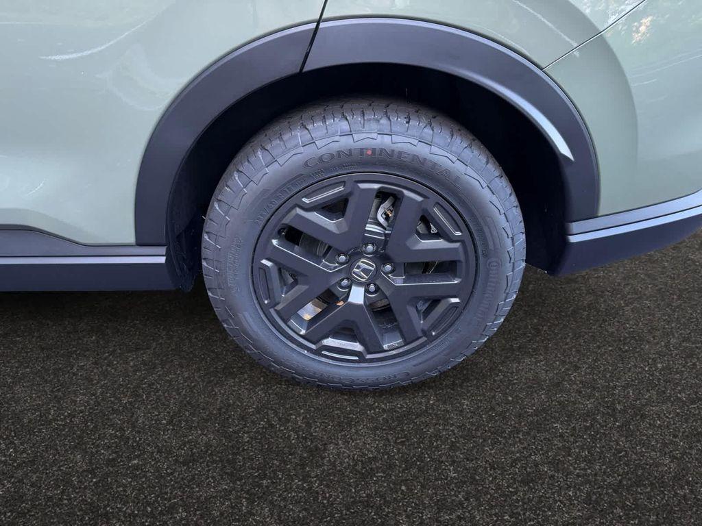 new 2026 Honda CR-V Hybrid car, priced at $40,705