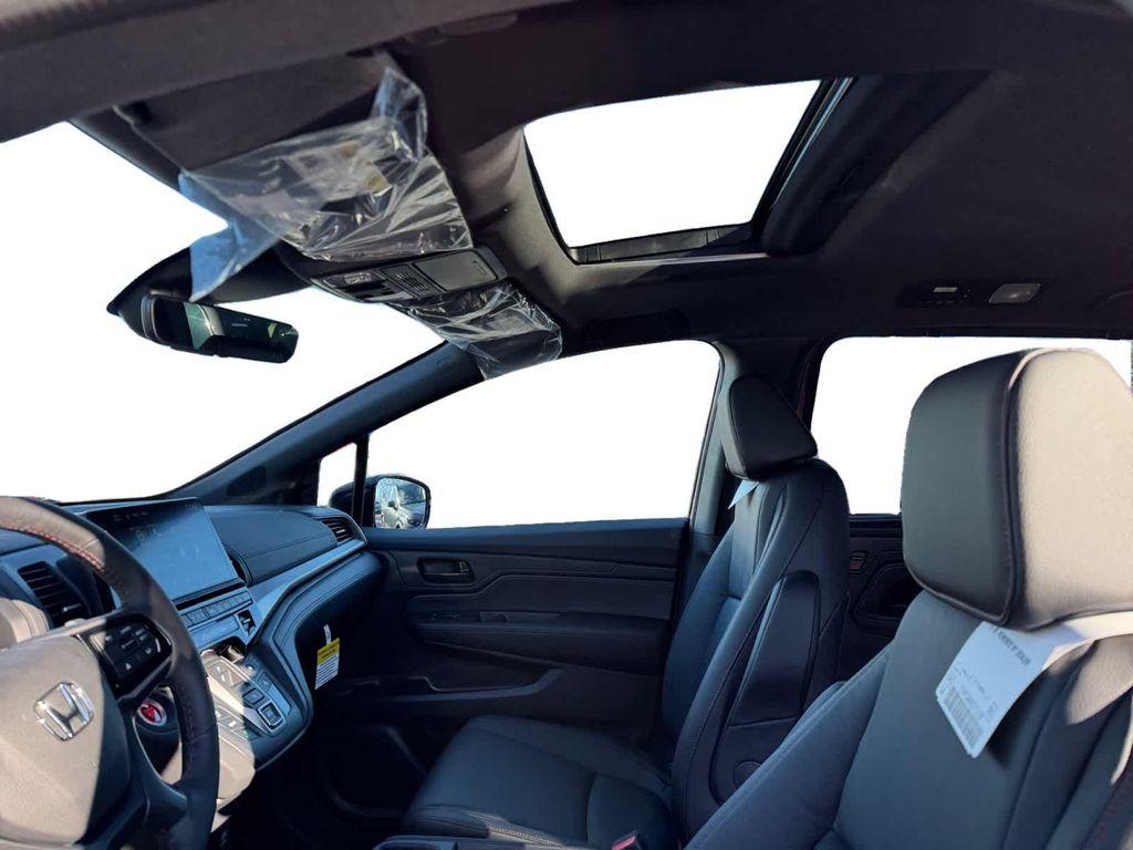 new 2026 Honda Odyssey car, priced at $45,845