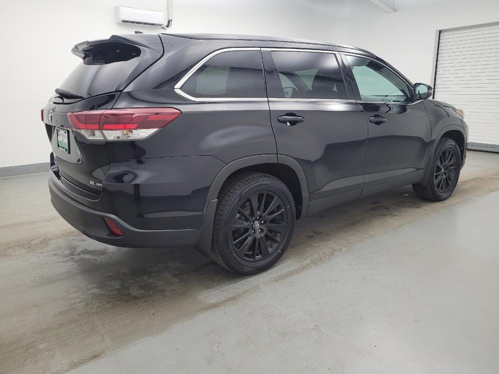 used 2019 Toyota Highlander car, priced at $25,995