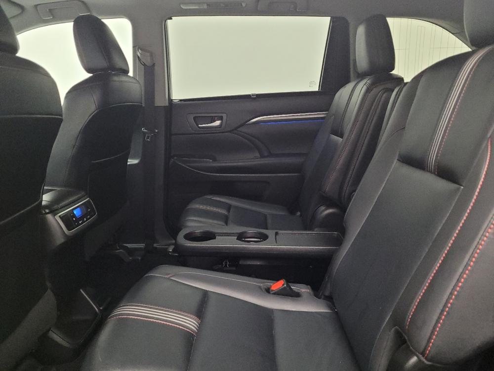 used 2019 Toyota Highlander car, priced at $25,995