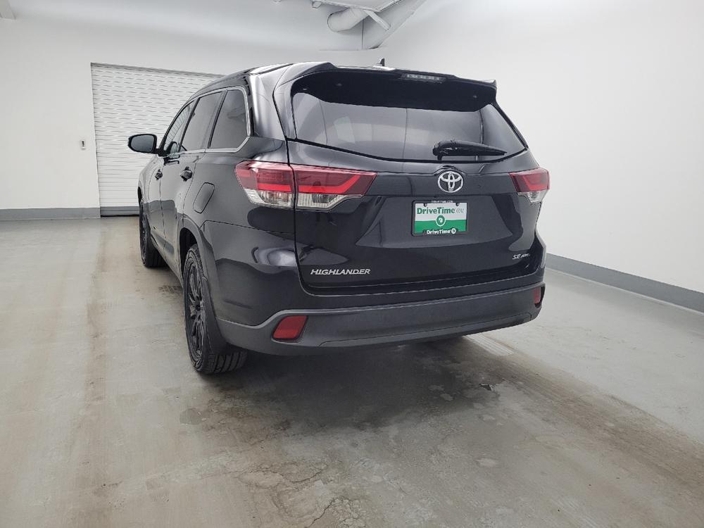 used 2019 Toyota Highlander car, priced at $25,995