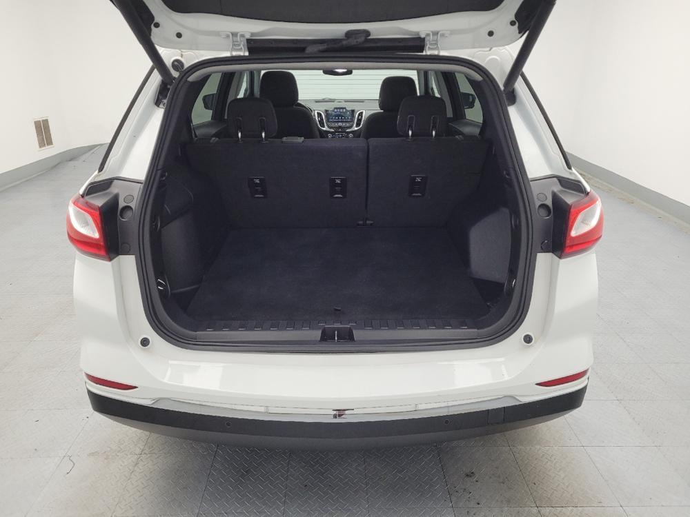 2018 White Chevrolet Equinox