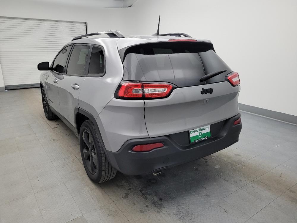 used 2016 Jeep Cherokee car, priced at $13,195