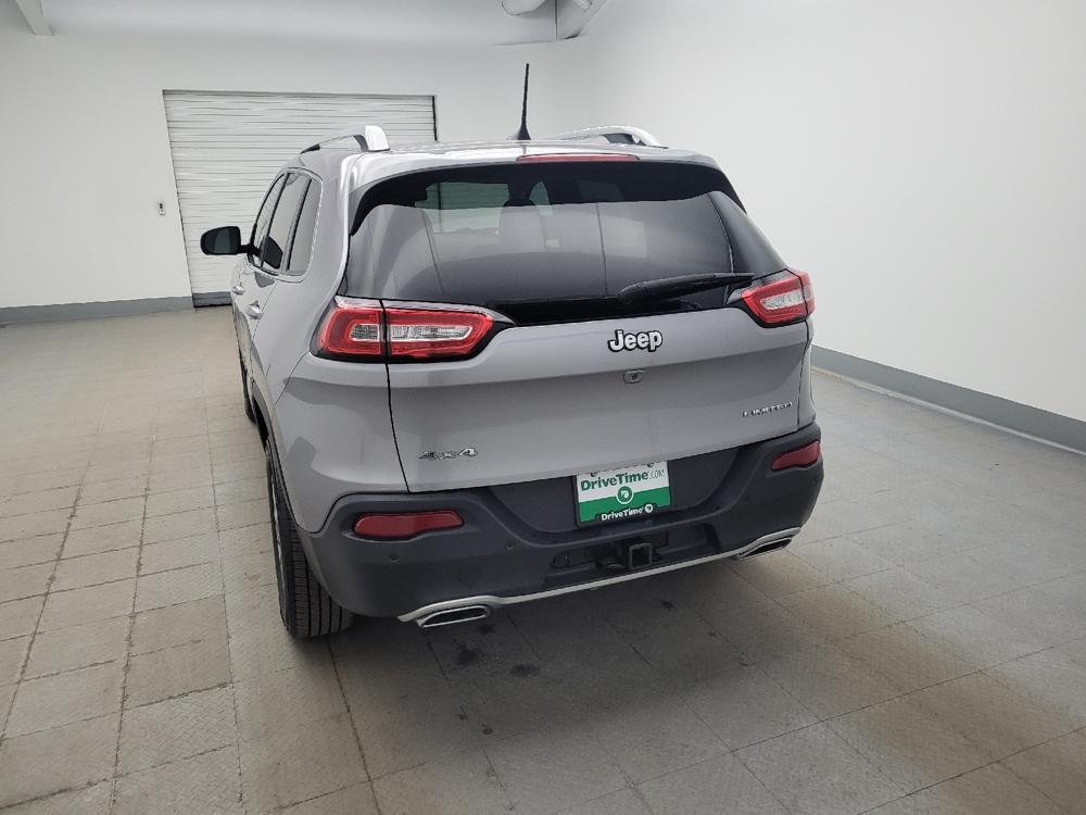 used 2018 Jeep Cherokee car, priced at $19,095