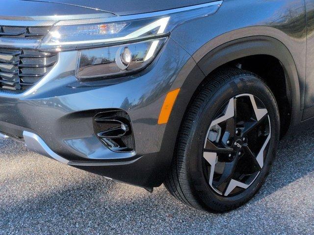 used 2024 Kia Seltos car, priced at $23,977