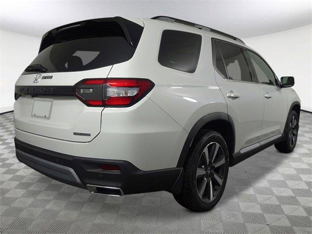 new 2025 Honda Pilot car, priced at $48,250