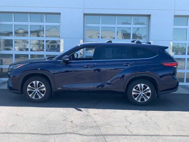 used 2022 Toyota Highlander Hybrid car, priced at $33,662