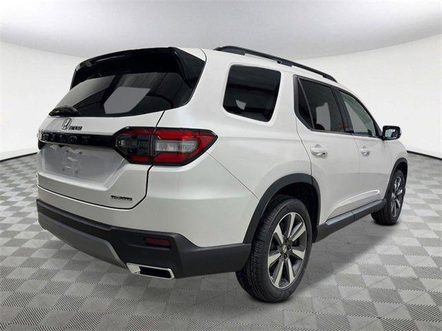 new 2025 Honda Pilot car, priced at $47,703