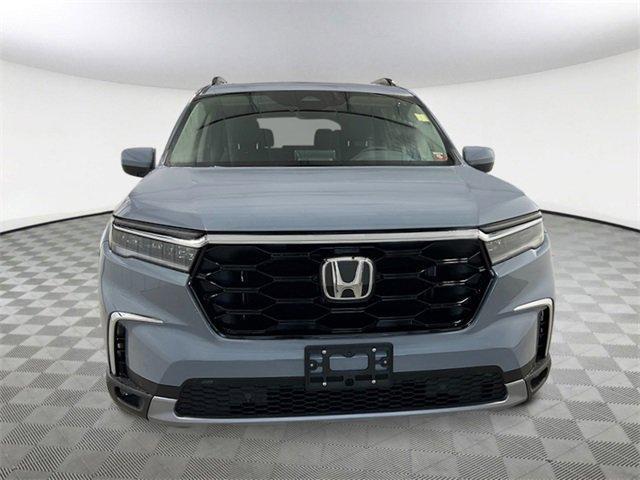 new 2025 Honda Pilot car, priced at $47,703