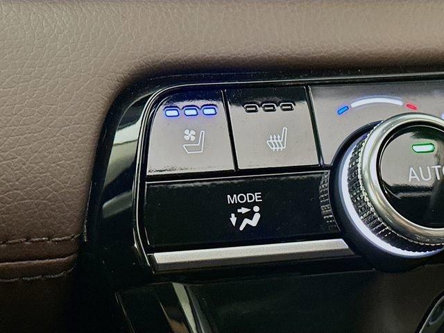 used 2025 Honda Pilot car, priced at $48,407