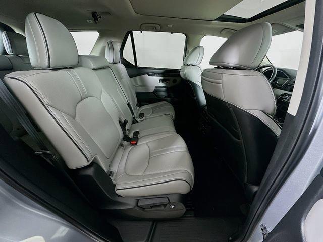 used 2023 Honda Pilot car, priced at $39,662