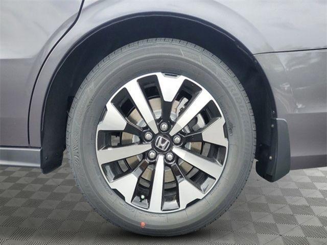 new 2026 Honda Odyssey car, priced at $42,082