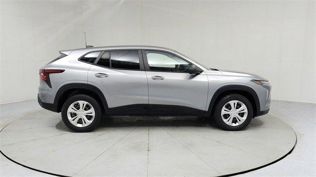 used 2024 Chevrolet Trax car, priced at $18,995