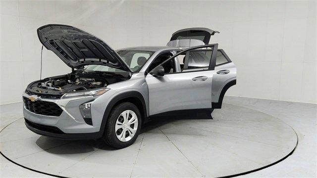 used 2024 Chevrolet Trax car, priced at $18,995