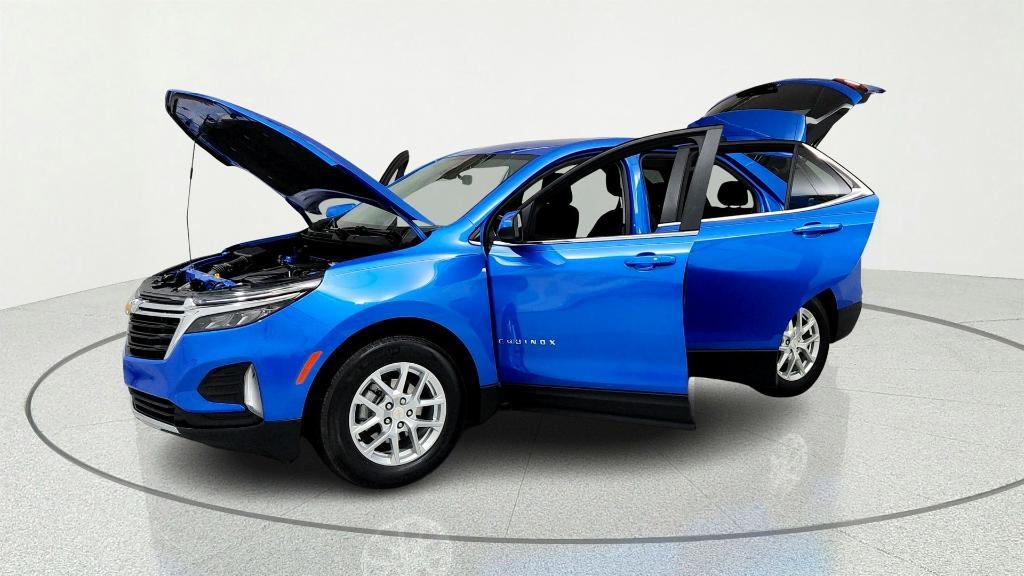 used 2024 Chevrolet Equinox car, priced at $22,995