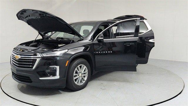 used 2023 Chevrolet Traverse car, priced at $24,995