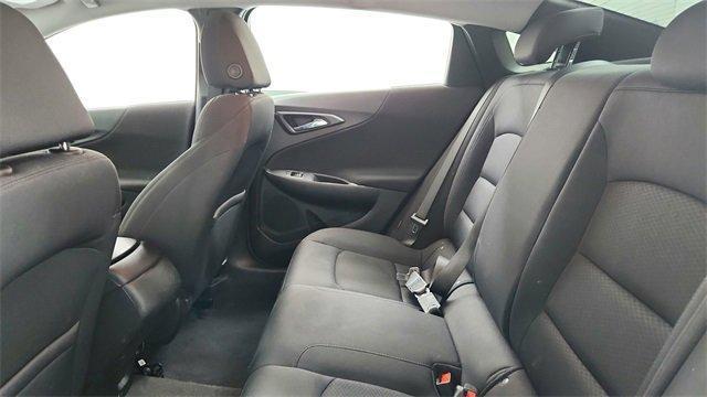 2022 Summit White Chevrolet Malibu