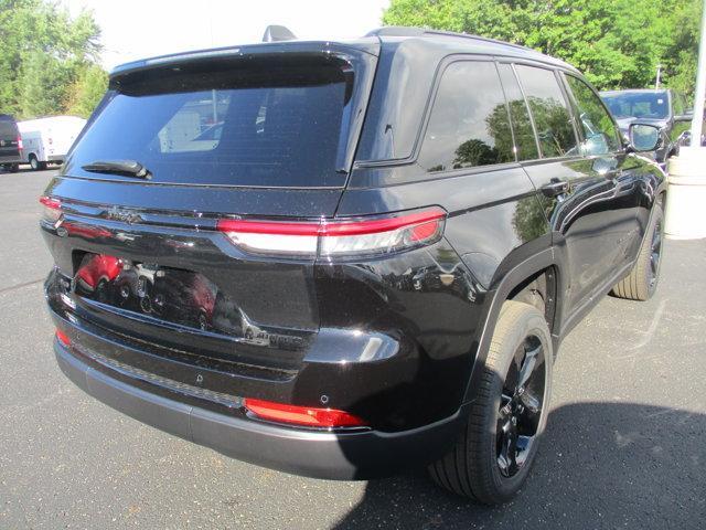 new 2025 Jeep Grand Cherokee car, priced at $45,495