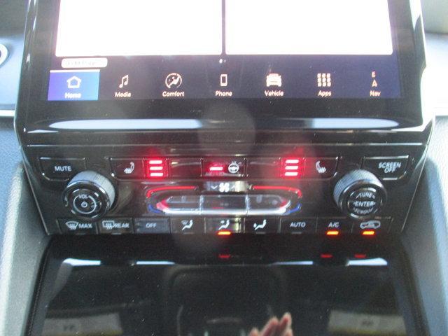 new 2025 Jeep Grand Cherokee car, priced at $45,495