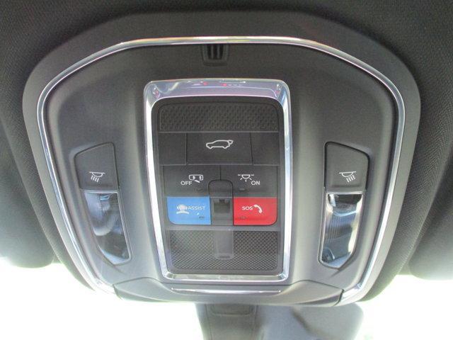 new 2025 Jeep Grand Cherokee car, priced at $45,495