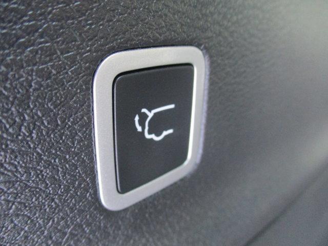 new 2026 Chrysler Pacifica car, priced at $39,995