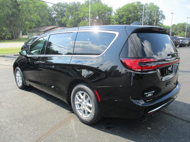 new 2026 Chrysler Pacifica car, priced at $39,995