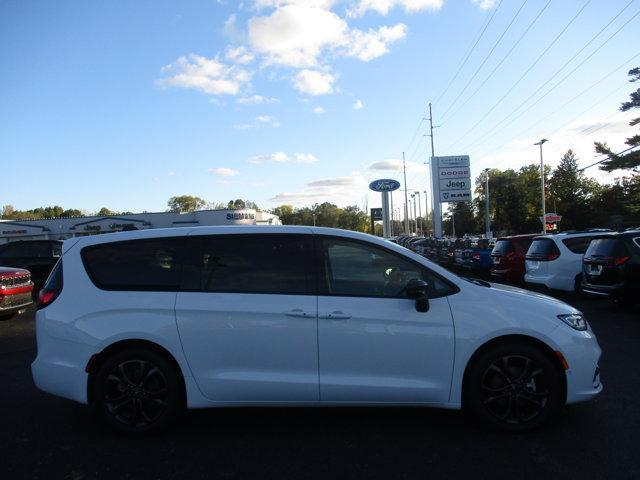 new 2026 Chrysler Pacifica car, priced at $44,995