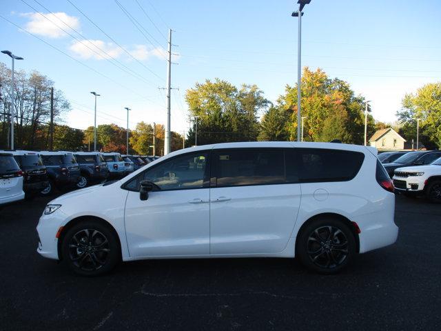 new 2026 Chrysler Pacifica car, priced at $44,995