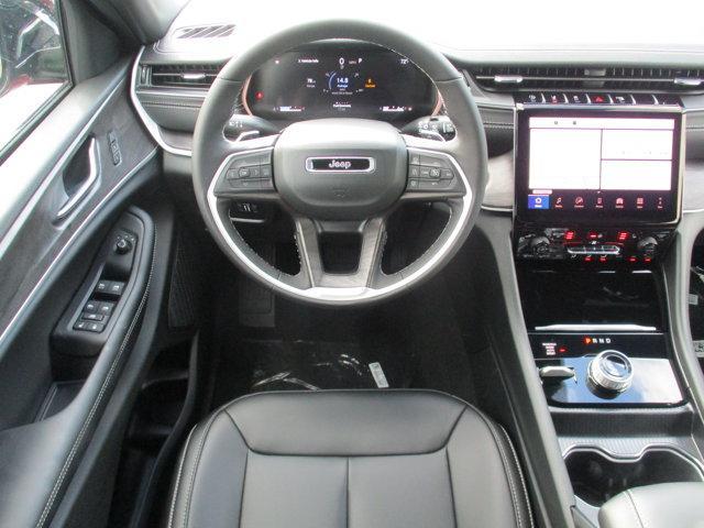 new 2025 Jeep Grand Cherokee car, priced at $42,495