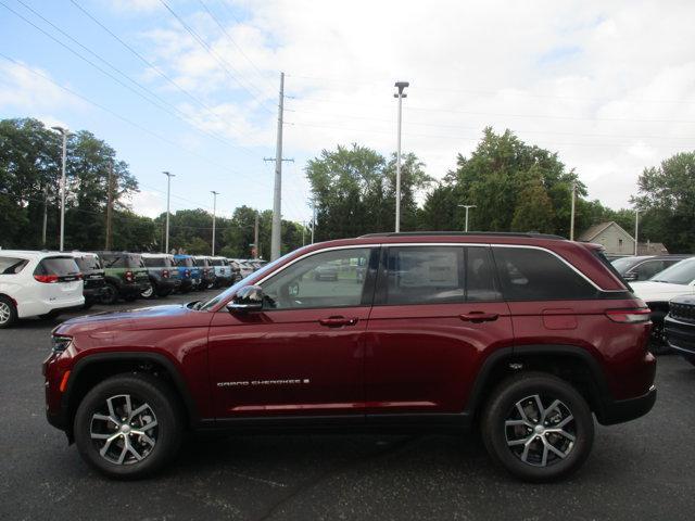 new 2025 Jeep Grand Cherokee car, priced at $42,495