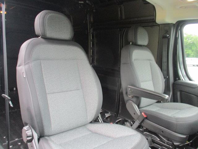 new 2025 Ram ProMaster 2500 car, priced at $40,995