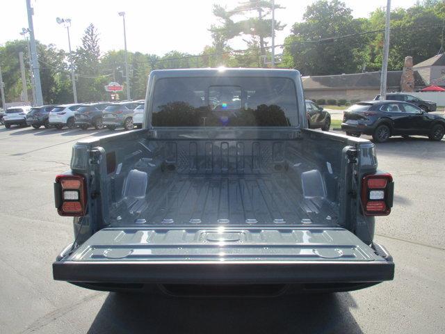 new 2025 Jeep Gladiator car, priced at $45,995