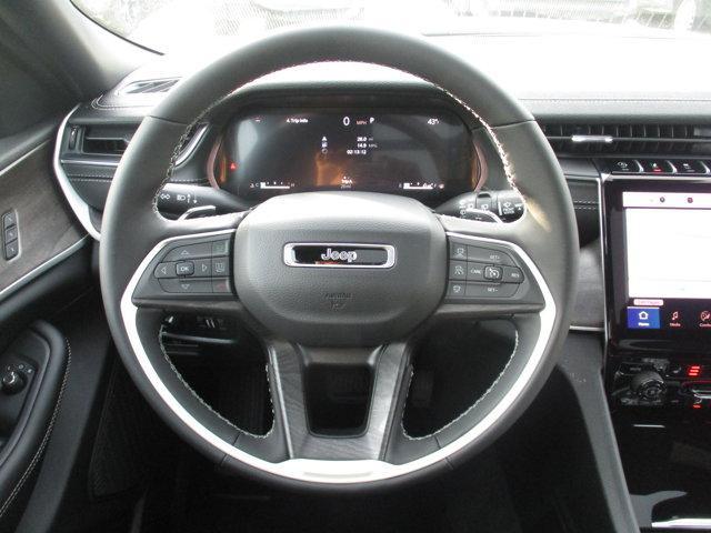 new 2025 Jeep Grand Cherokee car, priced at $50,995