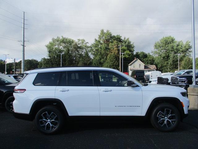 new 2025 Jeep Grand Cherokee L car, priced at $44,495