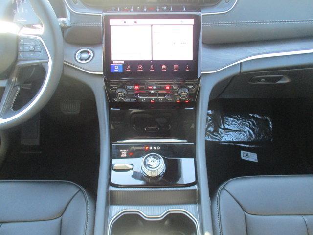 new 2025 Jeep Grand Cherokee car, priced at $42,495