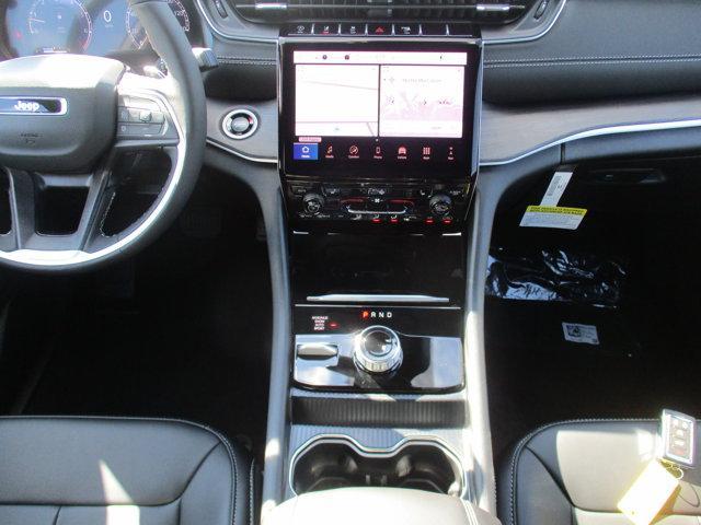 new 2025 Jeep Grand Cherokee car, priced at $42,495